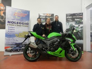 Stefano Bonetti con lo staff Abecamper, Paolo Gualdi e Giangiacomo Albertini